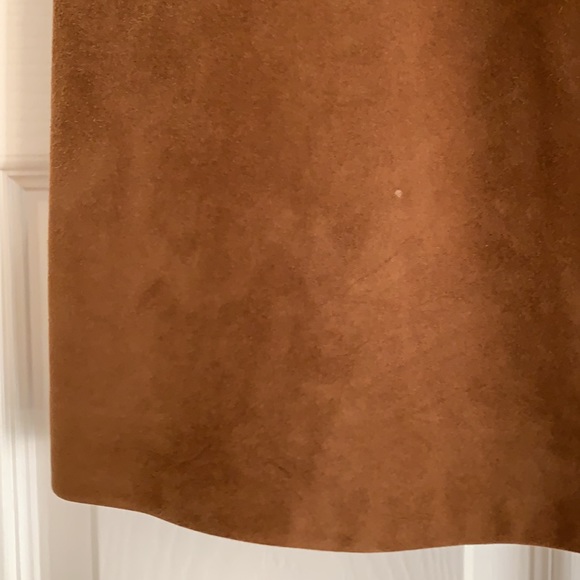 Sen suede skirt, full front zip. - Picture 3 of 5